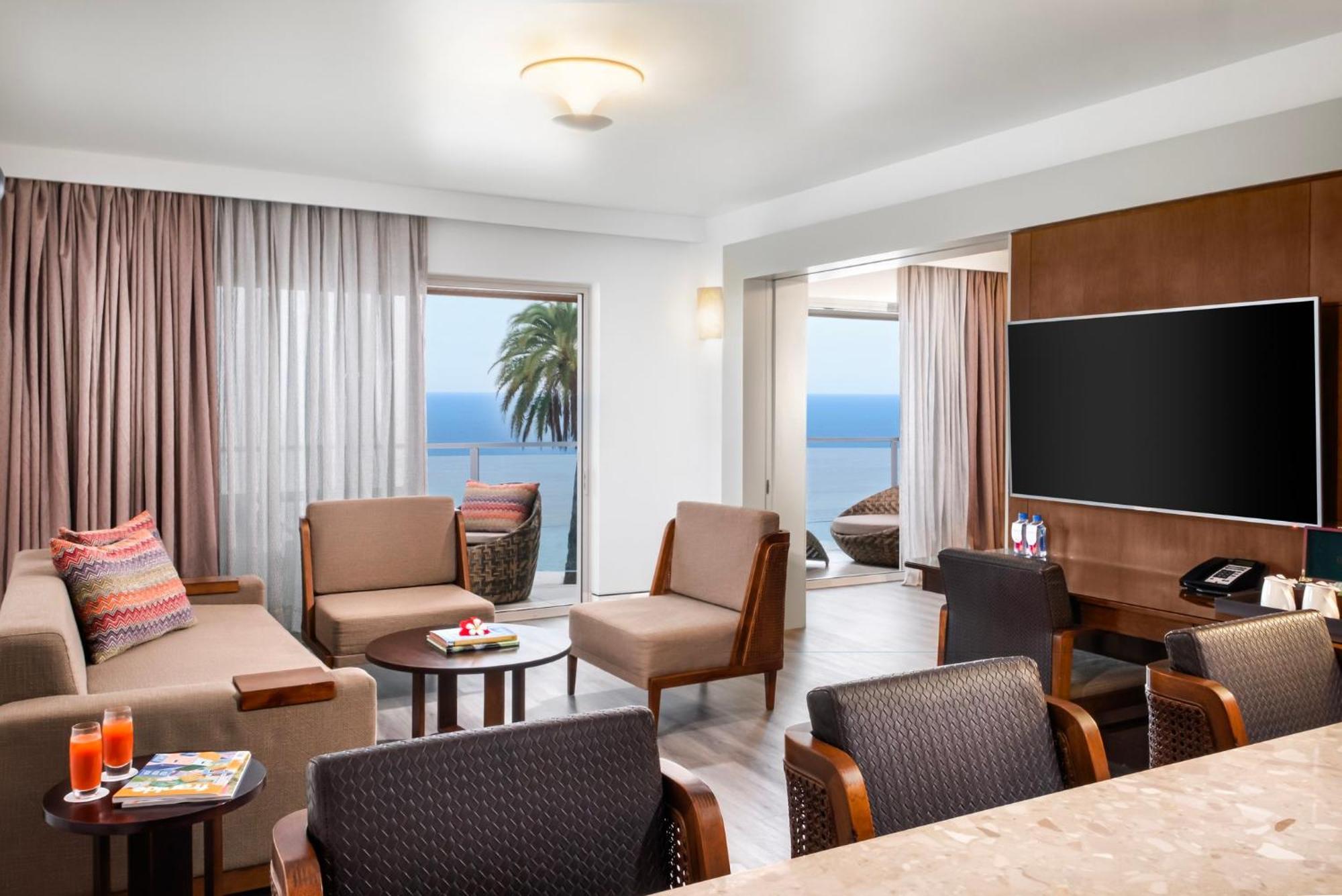 Crowne Plaza Fiji Nadi Bay Resort & Spa, An Ihg Hotel Экстерьер фото