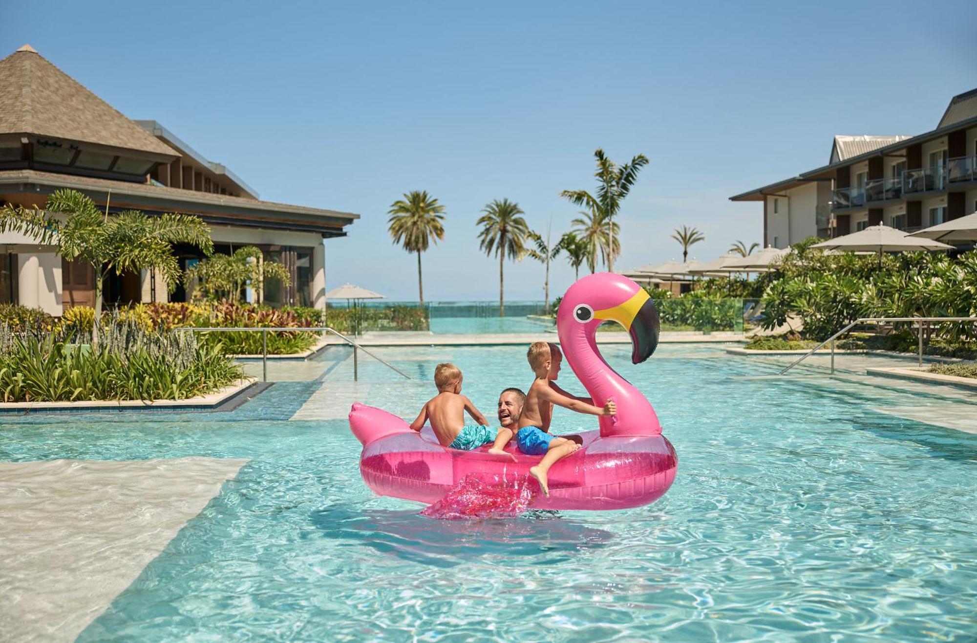 Crowne Plaza Fiji Nadi Bay Resort & Spa, An Ihg Hotel Экстерьер фото