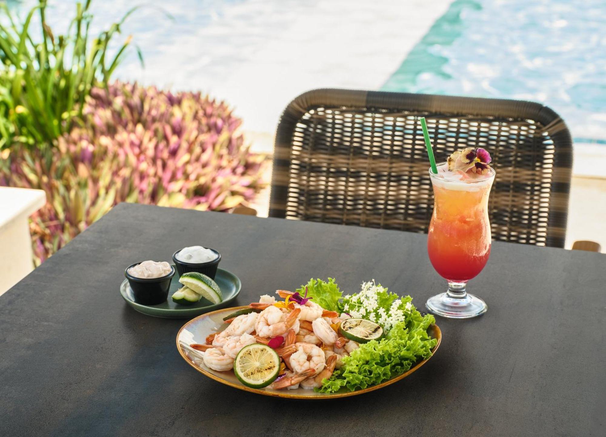 Crowne Plaza Fiji Nadi Bay Resort & Spa, An Ihg Hotel Экстерьер фото