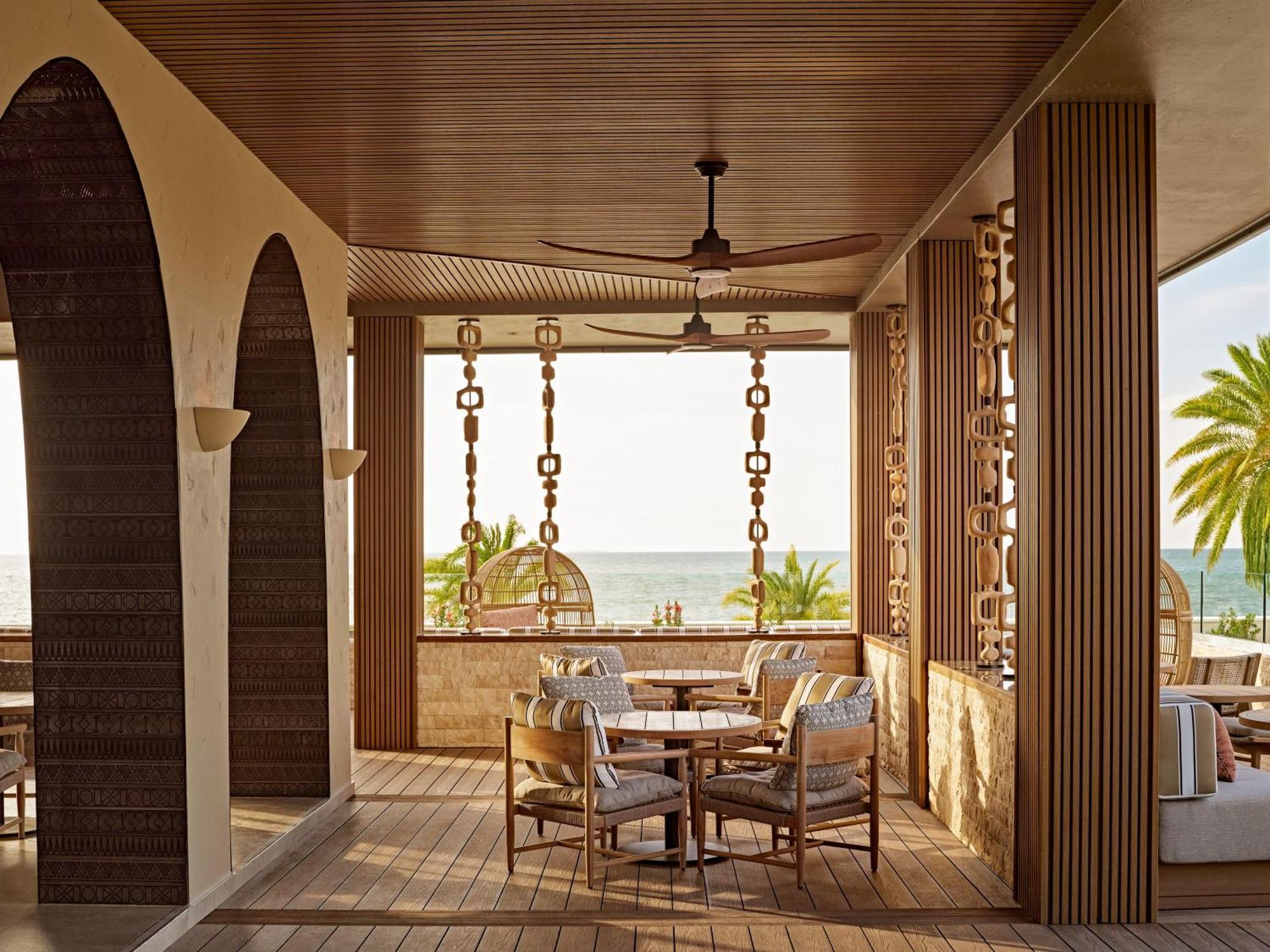 Crowne Plaza Fiji Nadi Bay Resort & Spa, An Ihg Hotel Экстерьер фото